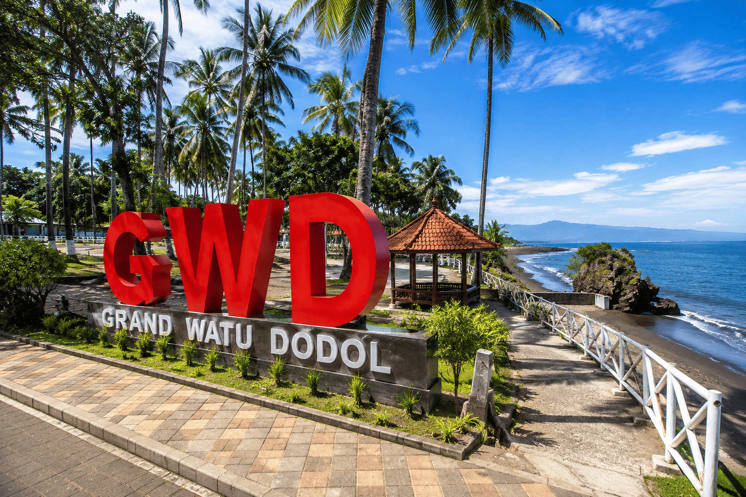 Gerbang Menuju Surga Snorkeling Pulau Menjangan, Grand Watu Dodol