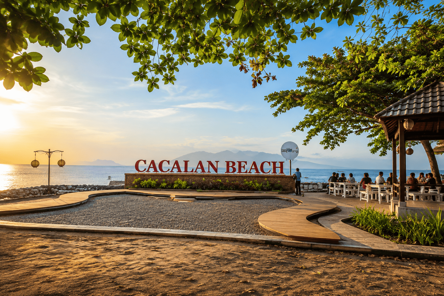 Pantai Cacalan Banyuwangi