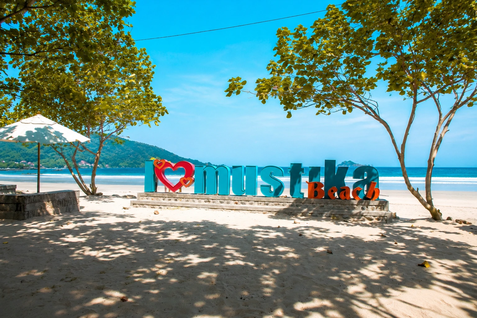 Open Trip 3D2N - De djawatan - Pantai Mustika - Pulau Merah - Pulau Menjangan - Tn Baluran - Kawah Ijen